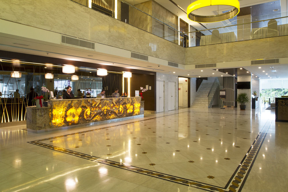 Promenade Hotel Bintulu Exterior foto